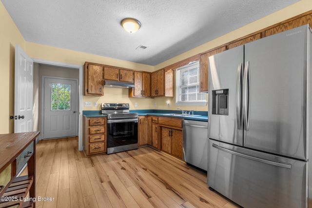 112 Cottage Ct, Bardstown, KY 40004