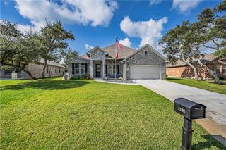 463 Augusta Dr, Rockport, TX 78382