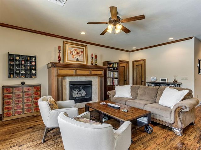 9633 SW 30th Street, Oklahoma City, OK 73179