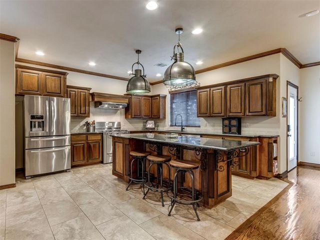 9633 SW 30th Street, Oklahoma City, OK 73179