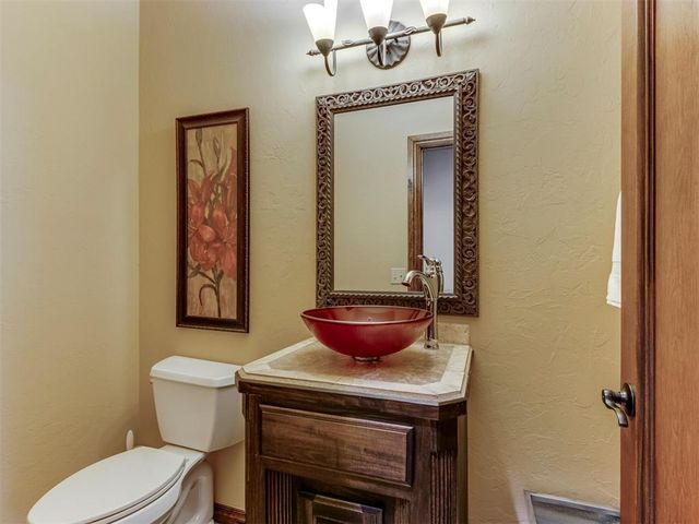 9633 SW 30th Street, Oklahoma City, OK 73179