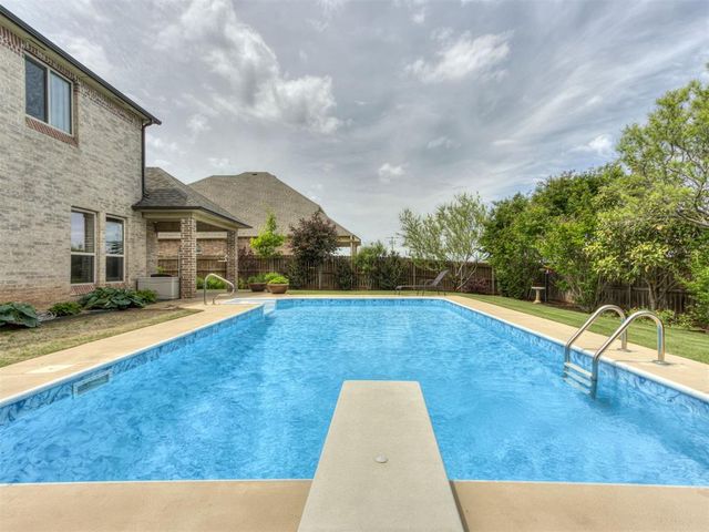 9633 SW 30th Street, Oklahoma City, OK 73179
