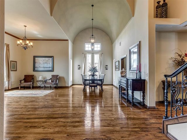 9633 SW 30th Street, Oklahoma City, OK 73179