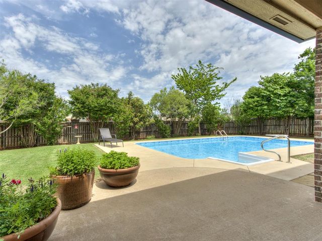 9633 SW 30th Street, Oklahoma City, OK 73179