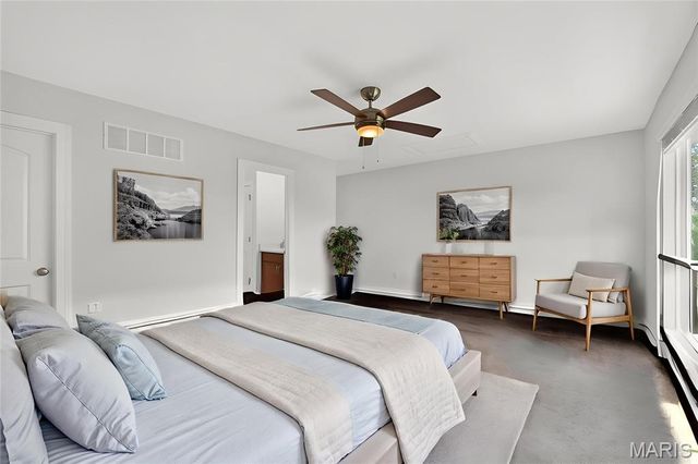 823 Silver Buck Lane, Chesterfield, MO 63005