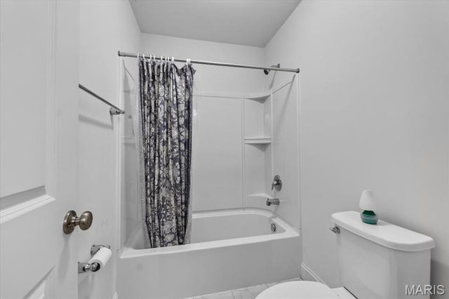 823 Silver Buck Lane, Chesterfield, MO 63005
