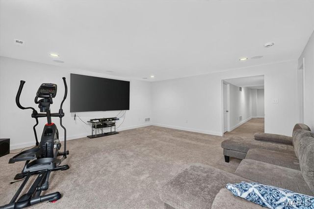823 Silver Buck Lane, Chesterfield, MO 63005