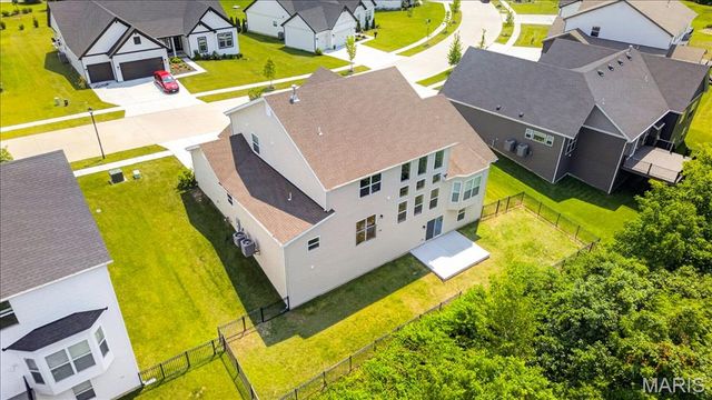 823 Silver Buck Lane, Chesterfield, MO 63005