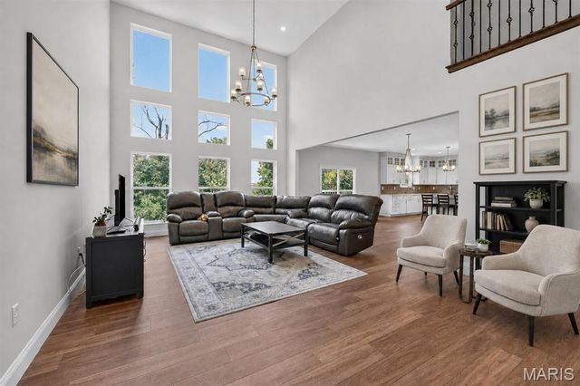 823 Silver Buck Lane, Chesterfield, MO 63005