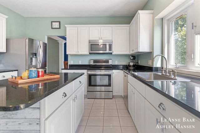 574 Legacy Court Ne, Rockford City, MI 49341