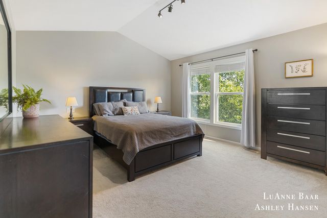 574 Legacy Court Ne, Rockford City, MI 49341