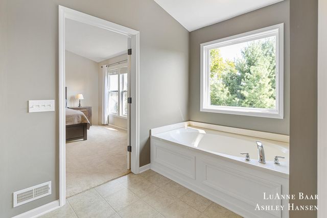 574 Legacy Court Ne, Rockford City, MI 49341