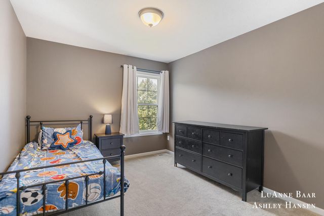 574 Legacy Court Ne, Rockford City, MI 49341