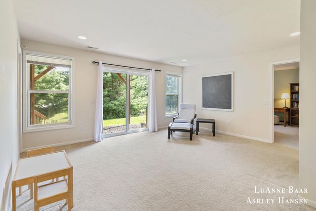 574 Legacy Court Ne, Rockford City, MI 49341