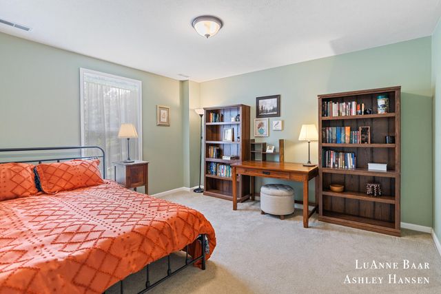 574 Legacy Court Ne, Rockford City, MI 49341