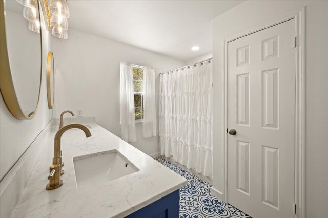 145 Vista Drive, Eustace, TX 75124