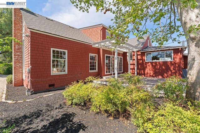 1972 S Livermore Ave, Livermore, CA 94550