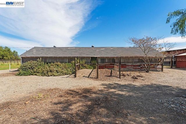 1972 S Livermore Ave, Livermore, CA 94550