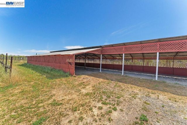 1972 S Livermore Ave, Livermore, CA 94550