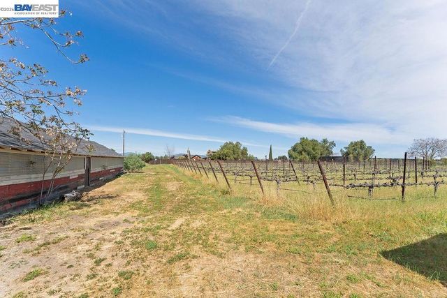 1972 S Livermore Ave, Livermore, CA 94550