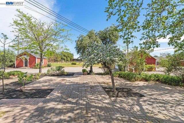 1972 S Livermore Ave, Livermore, CA 94550