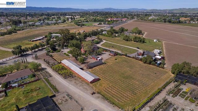 1972 S Livermore Ave, Livermore, CA 94550