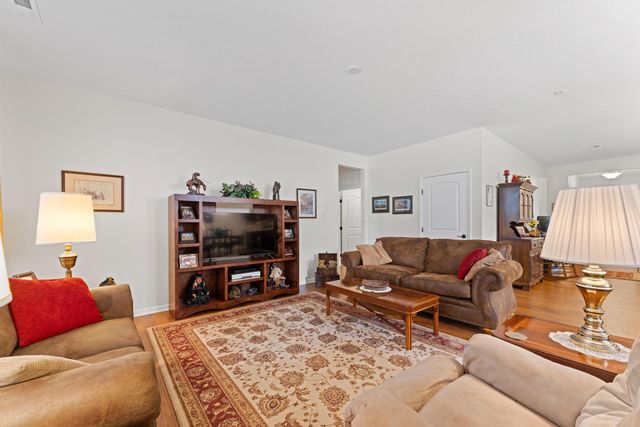 735 Zoar Street, Galena, OH 43021