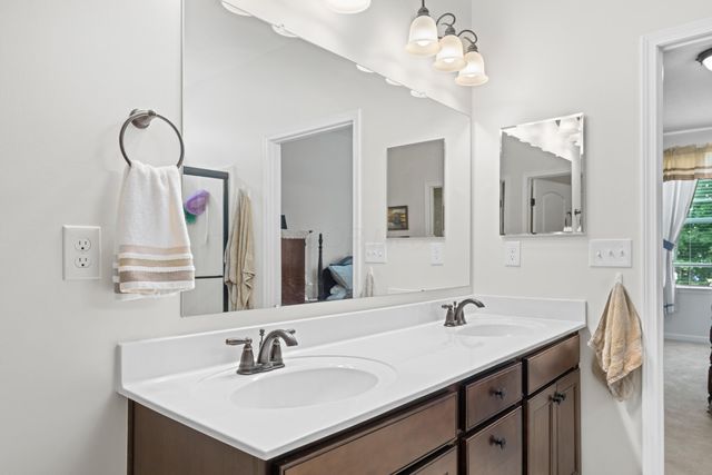 735 Zoar Street, Galena, OH 43021