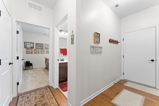 735 Zoar Street, Galena, OH 43021