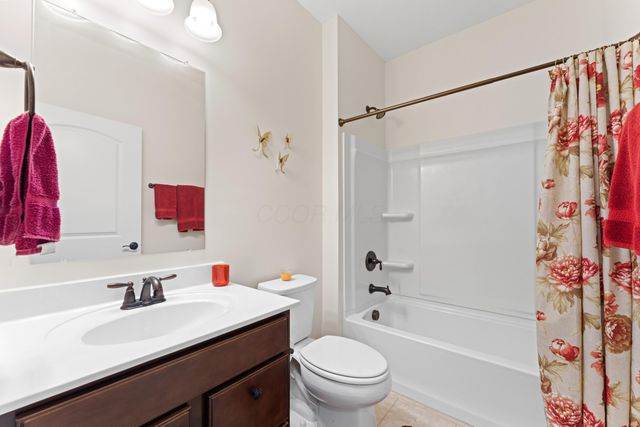 735 Zoar Street, Galena, OH 43021