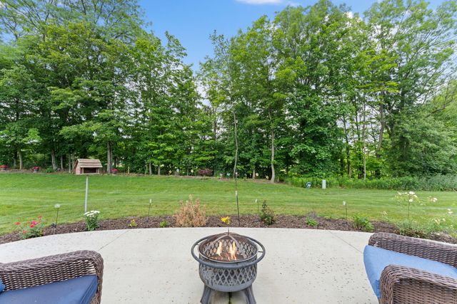 735 Zoar Street, Galena, OH 43021