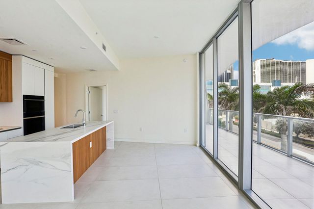 1400 BISCAYNE Boulevard 201, Miami, FL 33132