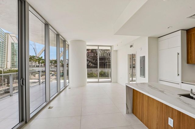 1400 BISCAYNE Boulevard 201, Miami, FL 33132