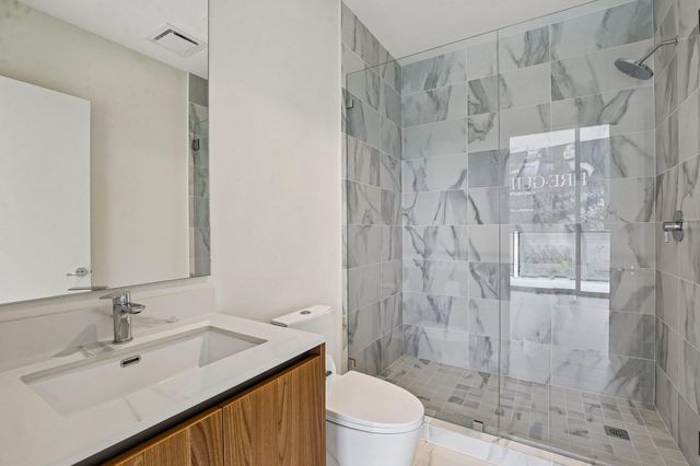 1400 BISCAYNE Boulevard 201, Miami, FL 33132