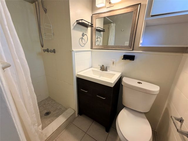 7713 Noreast Drive, North Richland Hills, TX 76180