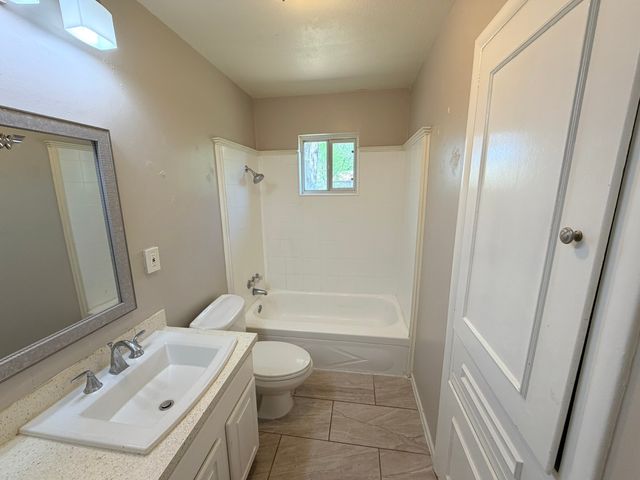 7713 Noreast Drive, North Richland Hills, TX 76180