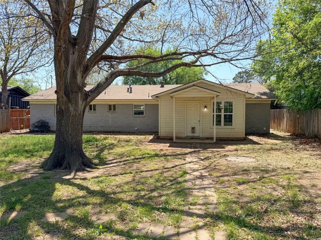 7713 Noreast Drive, North Richland Hills, TX 76180