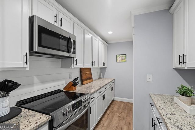 2190 Dresden Green NW, Kennesaw, GA 30144