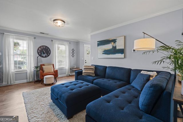 2190 Dresden Green NW, Kennesaw, GA 30144