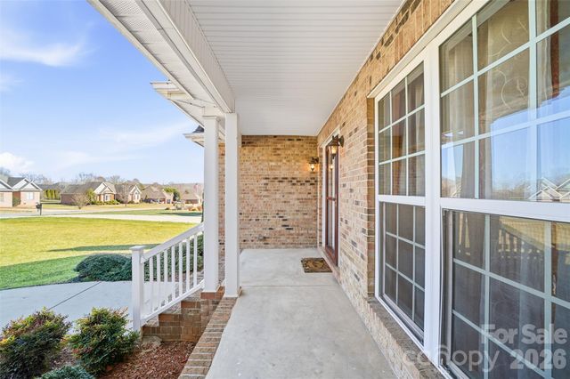 884 Clear Creek Circle, Lincolnton, NC 28092