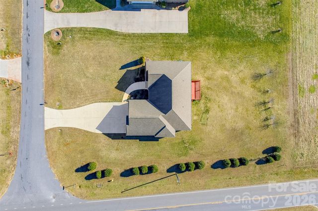 884 Clear Creek Circle, Lincolnton, NC 28092