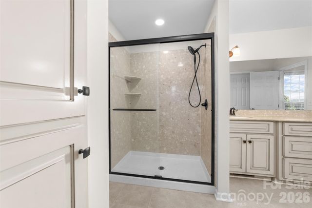 884 Clear Creek Circle, Lincolnton, NC 28092