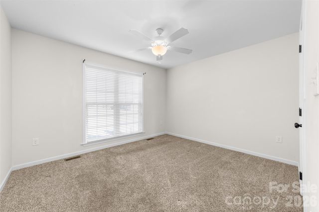 884 Clear Creek Circle, Lincolnton, NC 28092