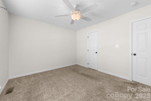 884 Clear Creek Circle, Lincolnton, NC 28092