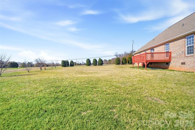 884 Clear Creek Circle, Lincolnton, NC 28092