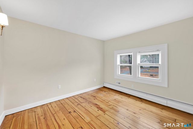 21 Lakeview Boulevard, Avon, CT 06001