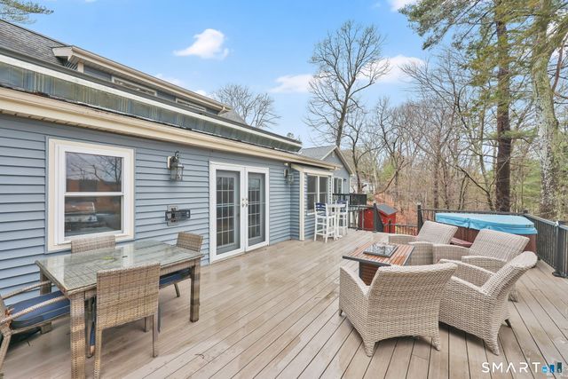 21 Lakeview Boulevard, Avon, CT 06001