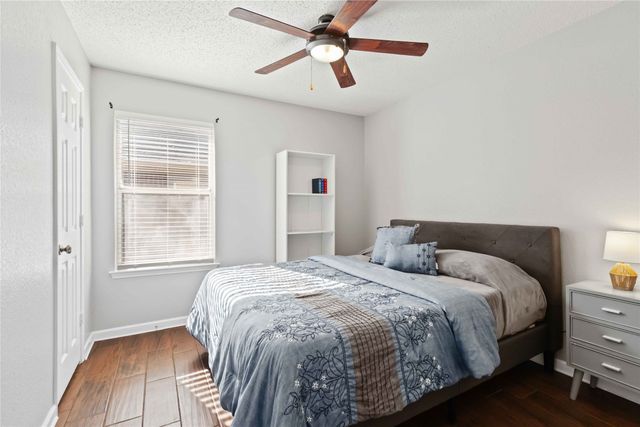 425 Kelley Court, Fort Worth, TX 76120