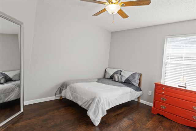 425 Kelley Court, Fort Worth, TX 76120