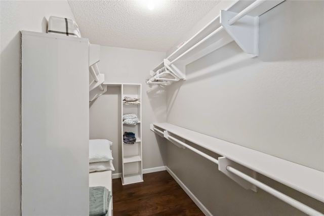 425 Kelley Court, Fort Worth, TX 76120